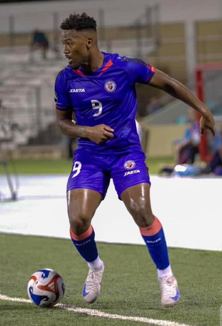 Duckens Nazon, meilleur buteur des Grenadiers sur l’année civile !